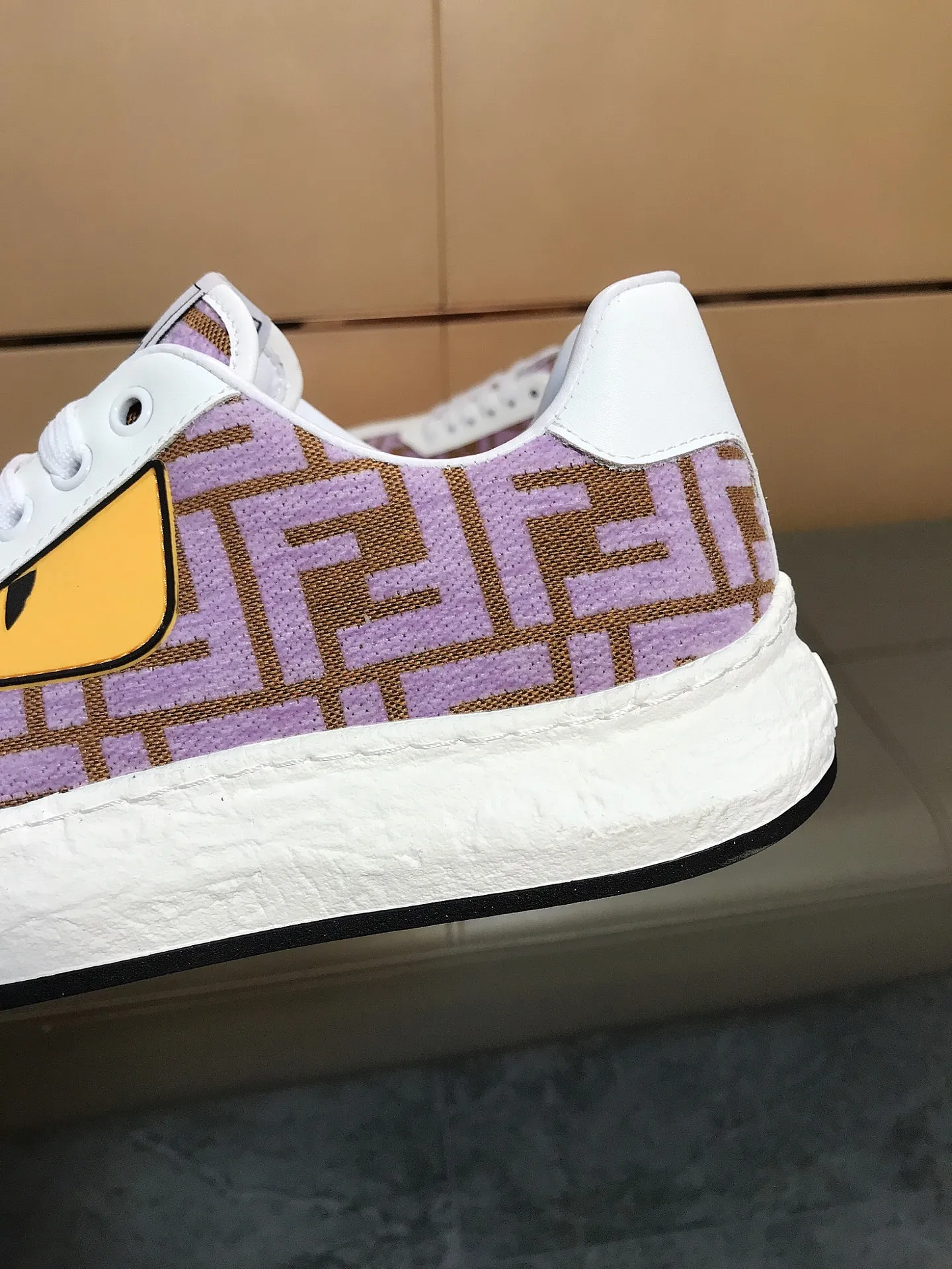 Men's Men's Shoes 230 🔆🔆👉Fendi [Fendi] Men's new low-top casual shoes are on the market🔥The shoe body is made of brand-specific printed fabric + cowhide, sheepskin foot pads, breathable and not covering the feet! Fashionable casual shoes 🙈Outsole is ultra-light, non-slip and wear-resistant👣 Standard size 38-44